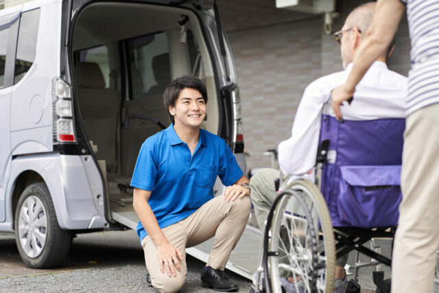 介護ドライバーに必要な資格は？仕事内容や持っていると便利な資格も紹介！