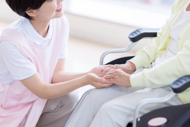 介護と介助の違いとは？定義や業務内容、注意点もそれぞれ解説！