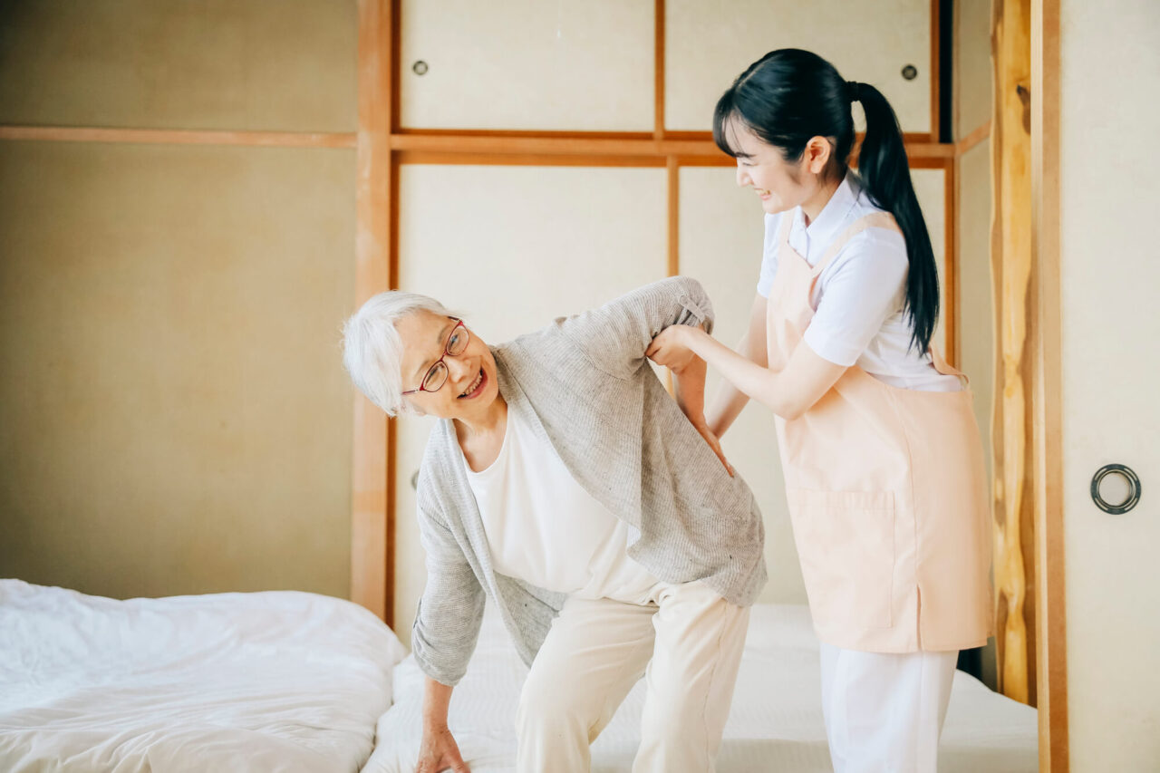 離床の意味や目的とは？臥床との違いや実施するメリットについて解説
