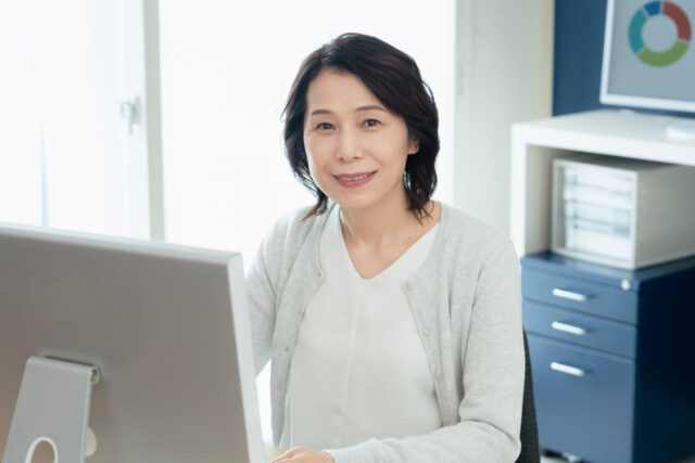 50代女性に適した仕事とは？仕事選びのポイントや注意点を解説
