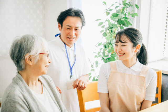 生活相談員の資格要件とは？取得方法や資格なしでも働ける条件を紹介