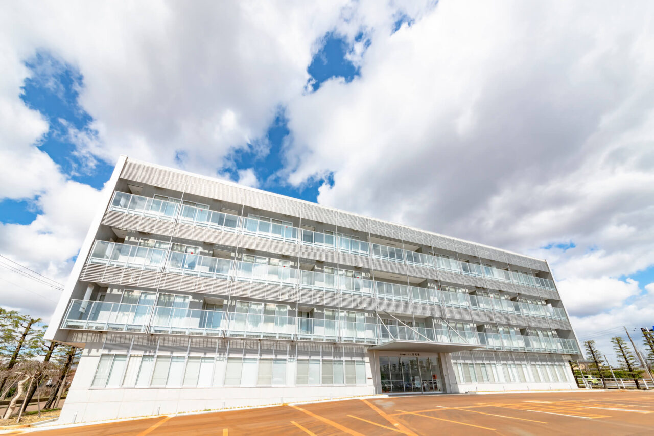 ナーシングホームとは？特徴や老人ホーム・グループホームとの違いについて解説！