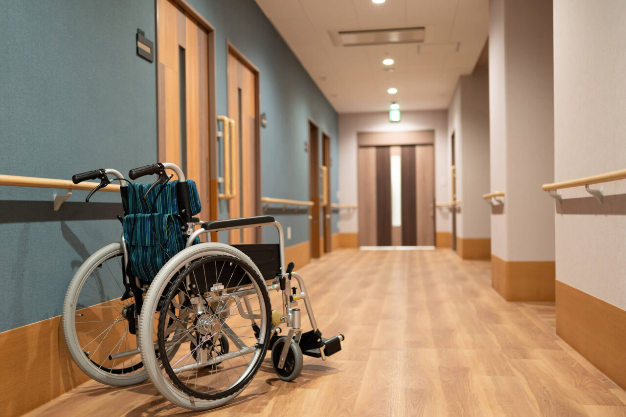 老人ホームの種類を分かりやすく一覧にして紹介！選び方や入所までの流れについても解説