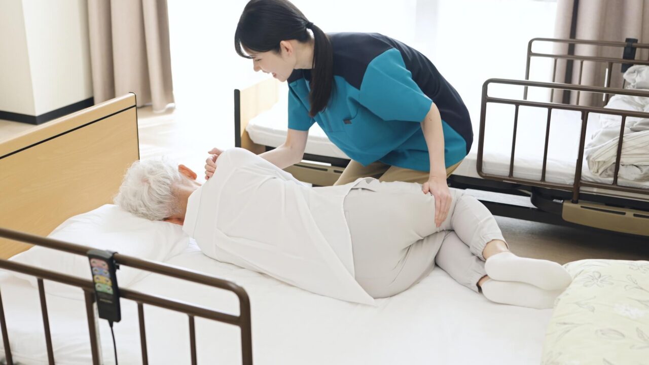 褥瘡（じょくそう）とは？原因や予防方法、できてしまったときの対応方法まで詳しく紹介