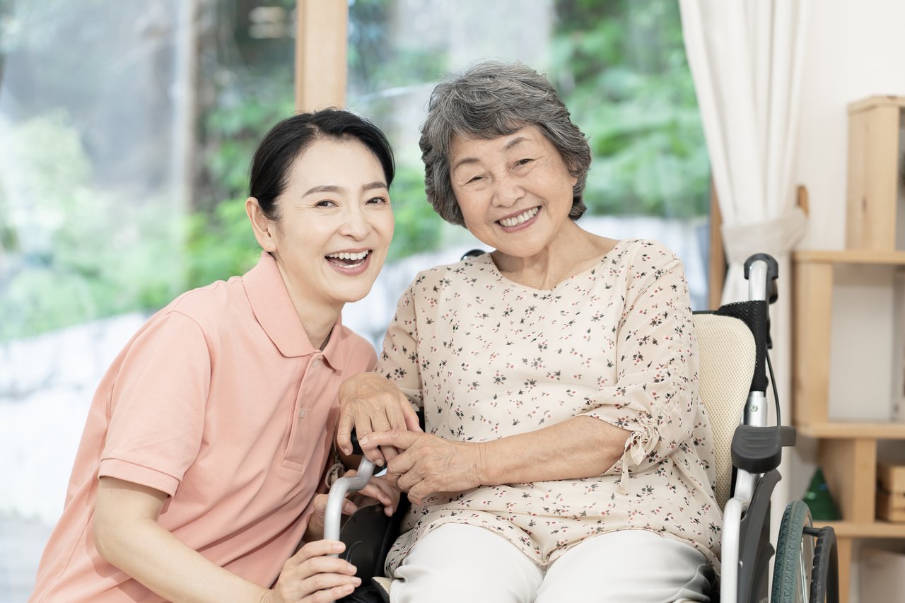 介護福祉士に年齢制限はある？40代・50代・60代から目指す方法と働き方