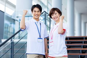 介護職の平均時給はいくら?1,500円は高い?資格・働き方別の相場を解説